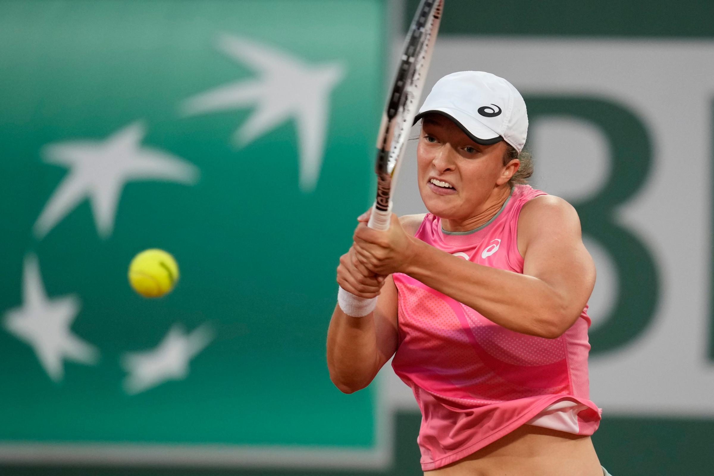 Iga Swiatek On Course To Defend French Open Title After Beating Marta Kostyuk Times And Star